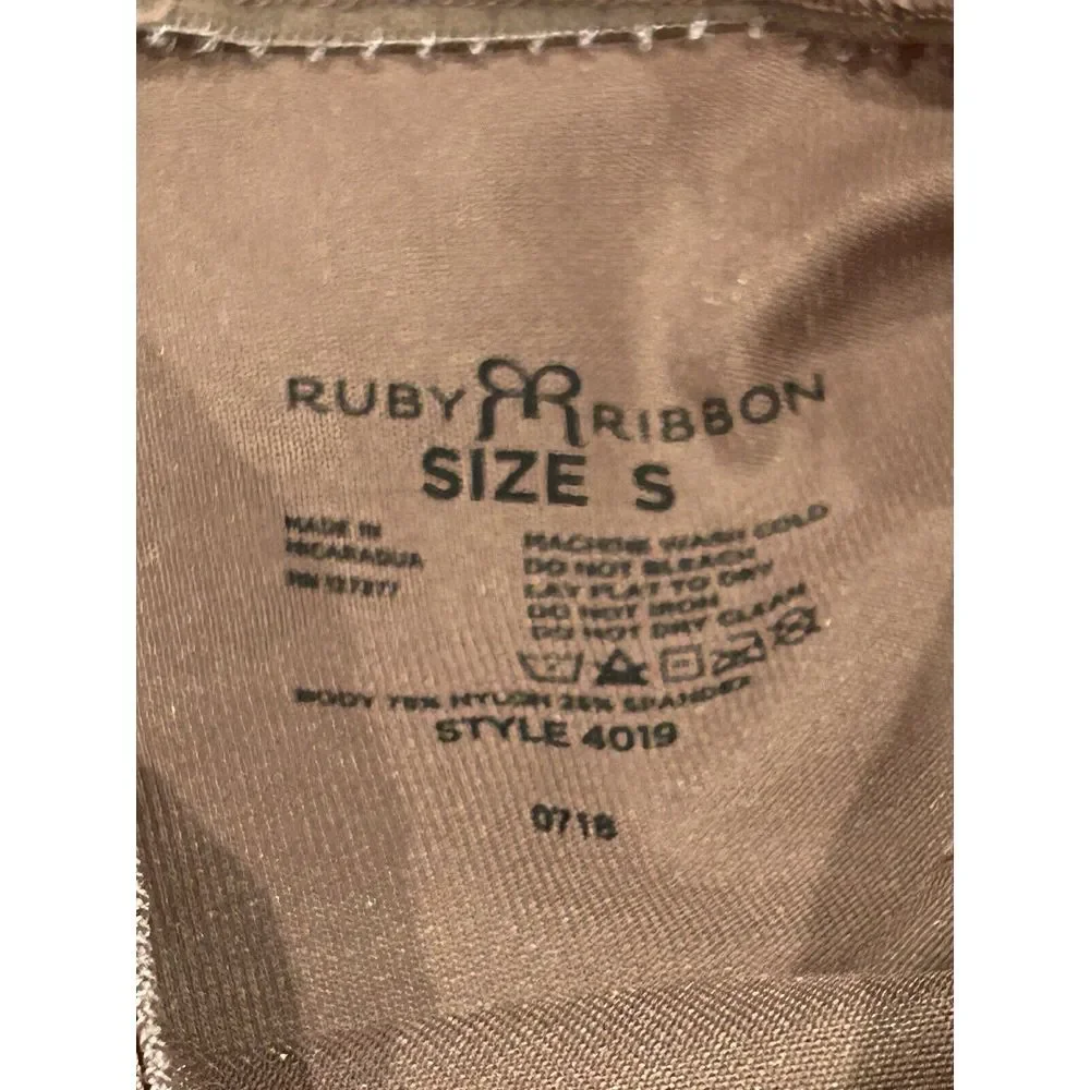 RUBY RIBBON Size Small HIGH WAIST THIGH SLIMMER Shorts Style‎ 4019 (Sand )